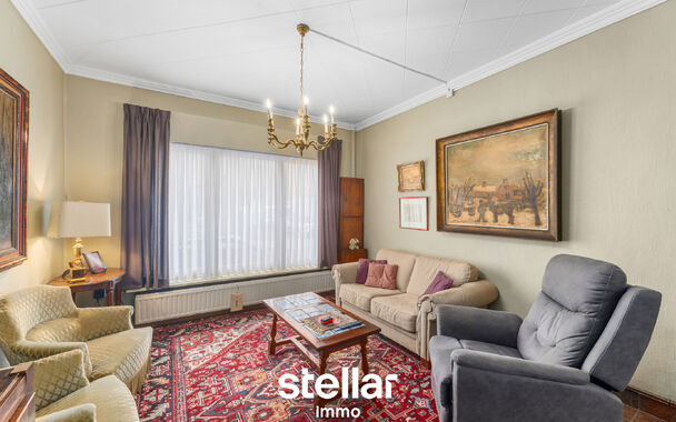 Ruime rijwoning met tuin in Wondelgem

Deze ruime rijwoning, gelegen in de Sint-Markoenstraat 9 te Wondelgem, biedt heel wat potentieel en is ideaal voor wie op zoek is naar een aangename gezinswoning met voldoende ruimte en uitbreidingsmogelijkheden.

Bi