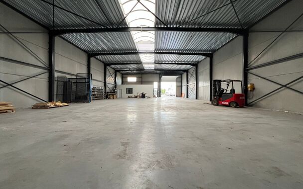 Kmo-unit te huur in Nazareth