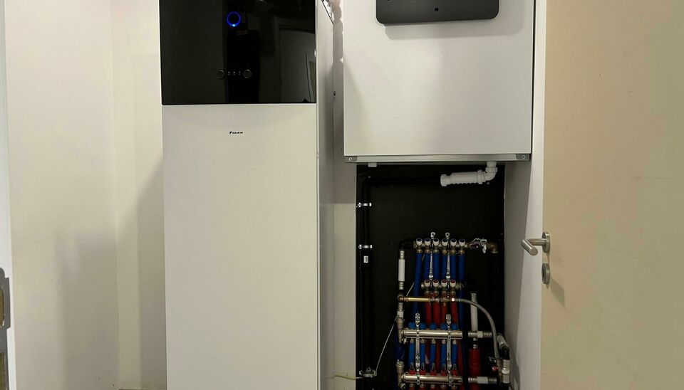 Dit leuk gelijkvloers splinternieuw 2 slaapkamer appartement in project Saffrou biedt alle comfort. De centrale ligging op wandelastand van het station en kortbij het centrum, maakt van deze locatie een interessante ligging. 

Het appartement is volled