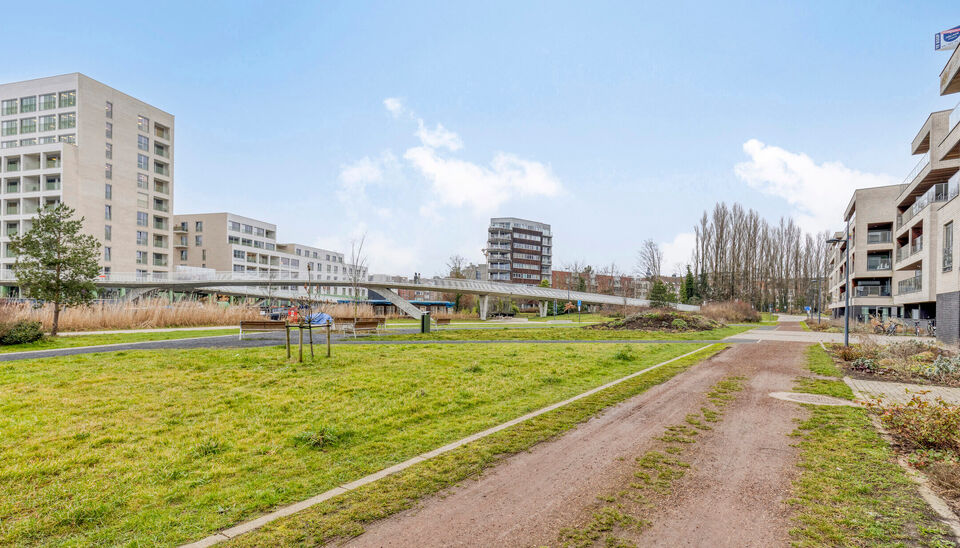 Gelijkvloers appartement met ruim overdekt terras, kelderberging en optionele staanplaats in Ledeberg&nbsp;

In de Jenny Tanghestraat 7 bus 001 te 9050 Ledeberg bevindt zich dit aangename gelijkvloerse appartement dat comfort en functionaliteit perfect combin