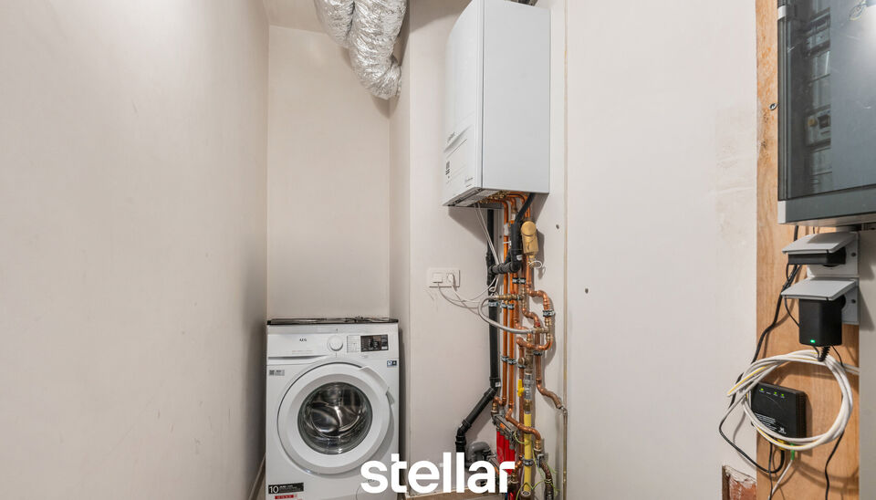 Ruim 1-slaapkamerappartement met terras in Ename

Op zoek naar een ruim en comfortabel appartement op een aangename locatie? Dit verzorgde 1-slaapkamerappartement in Ename biedt een mooie combinatie van ruimte, comfort en een praktische indeling.

Het app