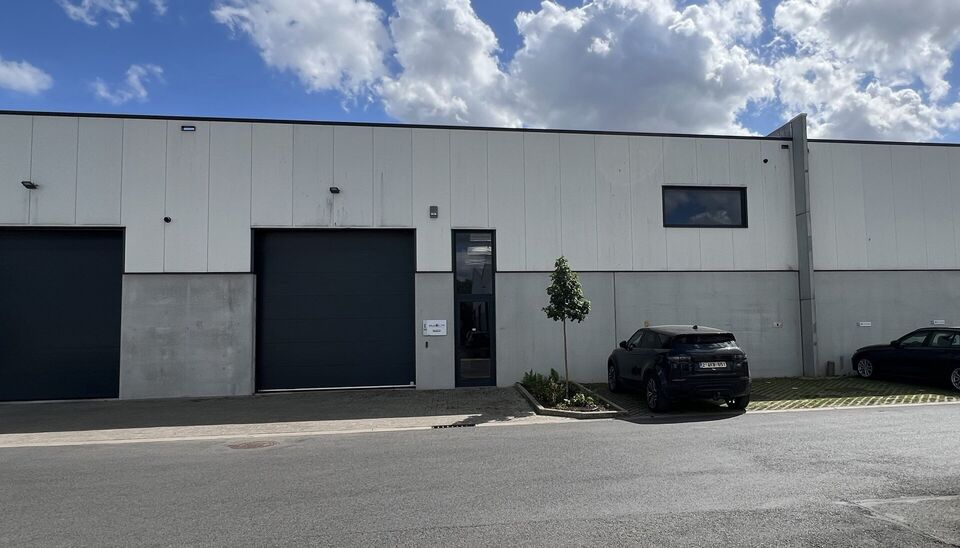 Kmo-unit te huur in Nazareth